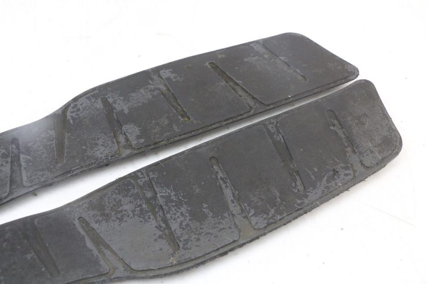 photo de FLOOR PANEL RUBBER PIAGGIO X8 125 (2004 - 2007)