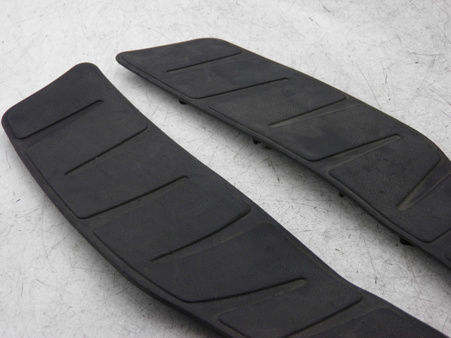 photo de FLOOR PANEL RUBBER PIAGGIO X8 125 (2004 - 2007)