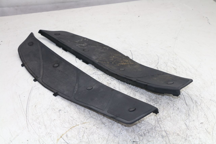 photo de FLOOR PANEL RUBBER PIAGGIO X9 EVOLUTION 125 (2003 - 2007)