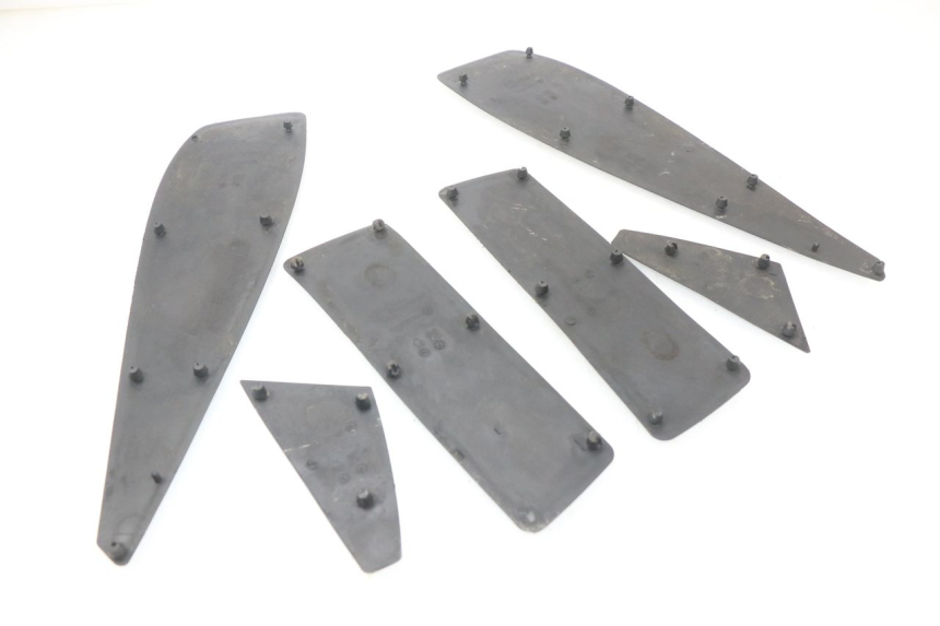 photo de FOOTBOARD MAT PEUGEOT SATELIS 125 (2010 - 2012)