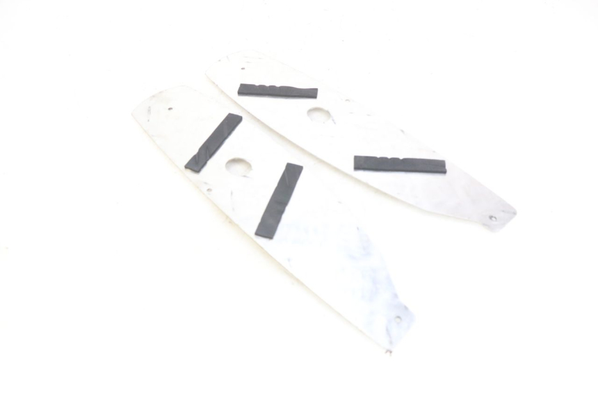 photo de FOOTBOARD MAT PEUGEOT SPEEDFIGHT 3 AIR 50 (2009 - 2015)