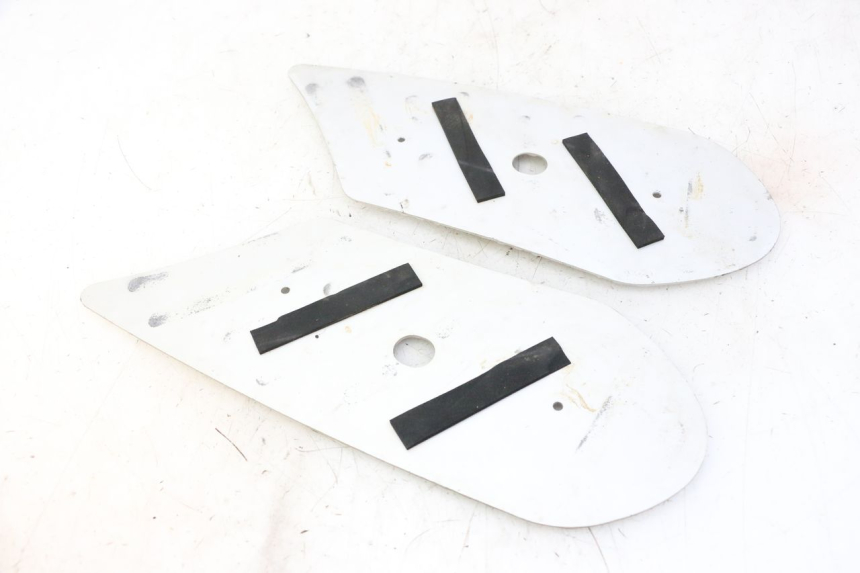 photo de FLOOR PANEL RUBBER PEUGEOT STREETZONE I 2T 50 (2018 - 2020)