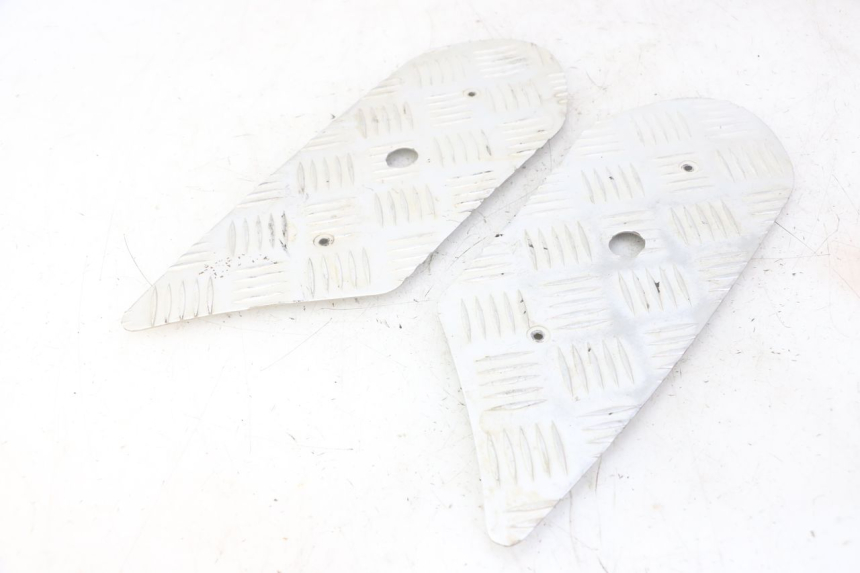photo de FLOOR PANEL RUBBER PEUGEOT STREETZONE I 2T 50 (2018 - 2020)