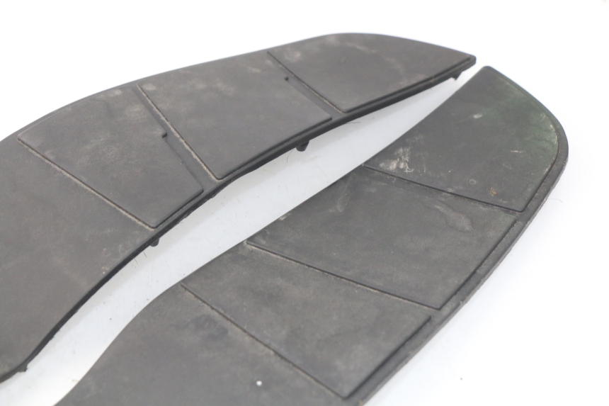 photo de FLOOR PANEL RUBBER SUZUKI BURGMAN 125 (2007 - 2014)