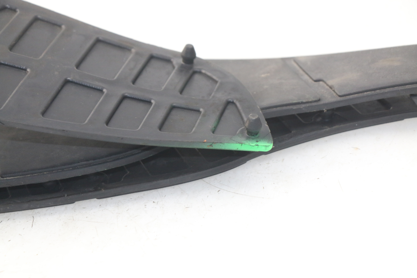 photo de FLOOR PANEL RUBBER SUZUKI BURGMAN 125 (2007 - 2014)