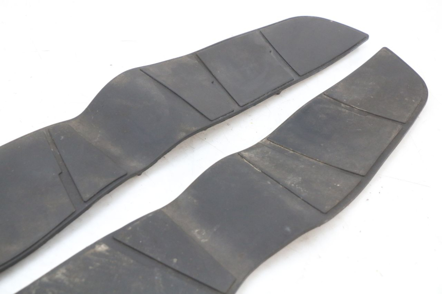 photo de FLOOR PANEL RUBBER SUZUKI BURGMAN 125 (2007 - 2014)