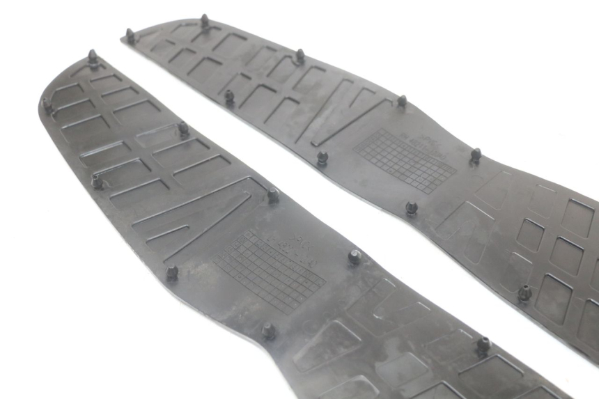 photo de FLOOR PANEL RUBBER SUZUKI BURGMAN 125 (2018 - 2021)