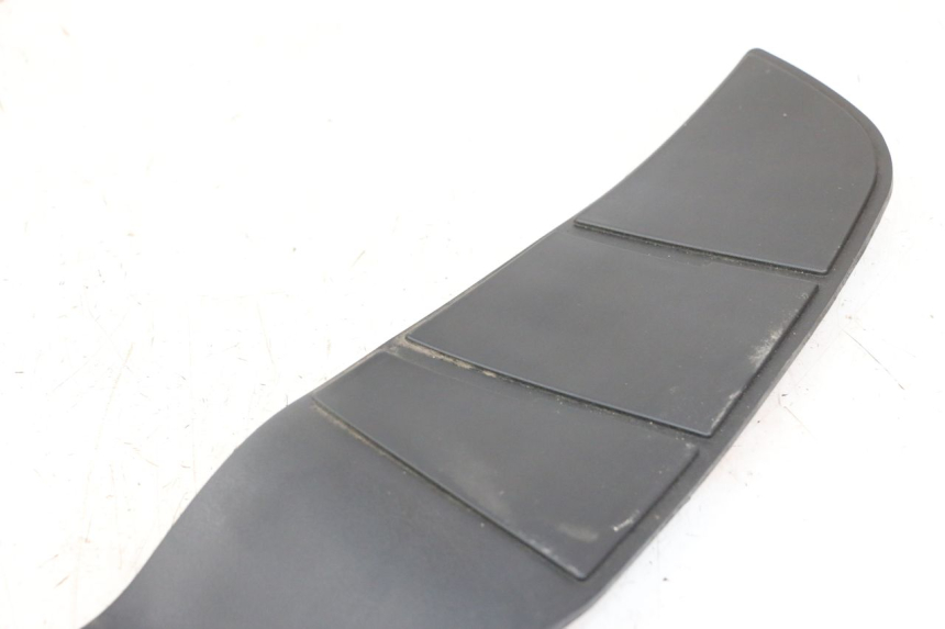 photo de FLOOR PANEL RUBBER SUZUKI BURGMAN 125 (2018 - 2021)