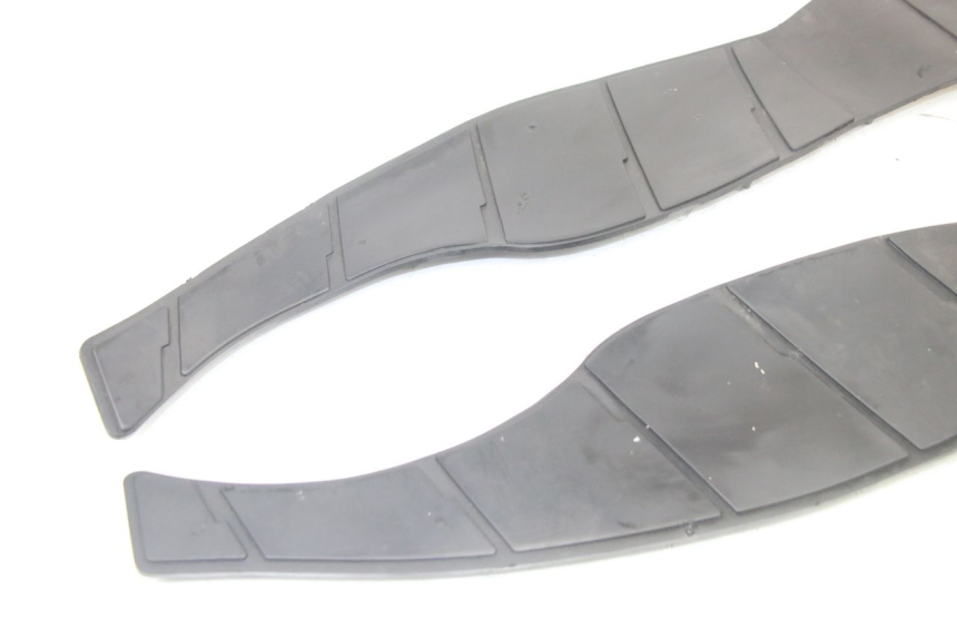 photo de FLOOR PANEL RUBBER SUZUKI BURGMAN 125 (2015 - 2017)