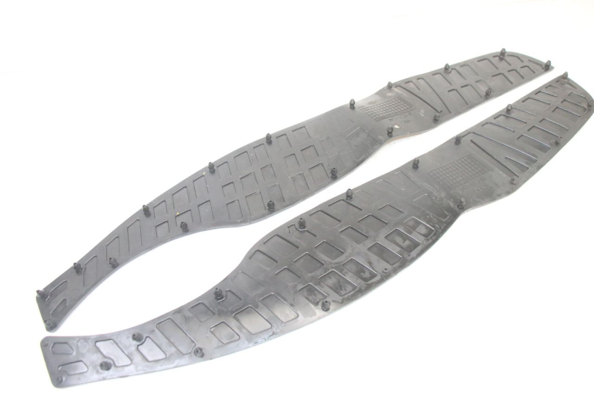 photo de FLOOR PANEL RUBBER SUZUKI BURGMAN 125 (2015 - 2017)