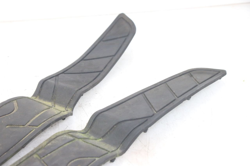 photo de FLOOR PANEL RUBBER KYMCO X-CITING XCITING 400 (2014 - 2018)