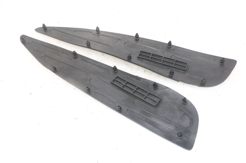 photo de FOOTBOARD MAT YAMAHA X-MAX XMAX 125 (2010 - 2014)