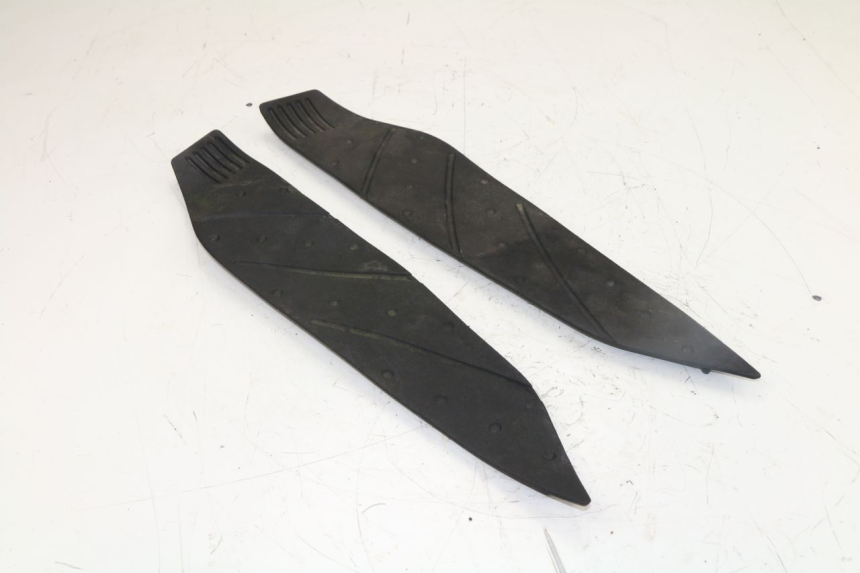 photo de FOOTBOARD MAT YAMAHA X-MAX XMAX 250 (2006 - 2009)