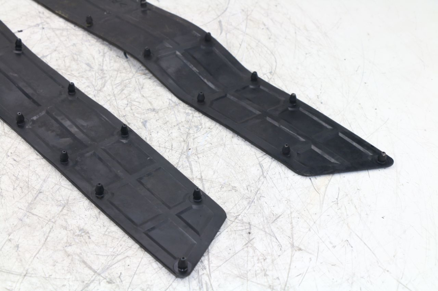 photo de FLOOR PANEL RUBBER YAMAHA YP MAJESTY ABS 400 (2007 - 2009)