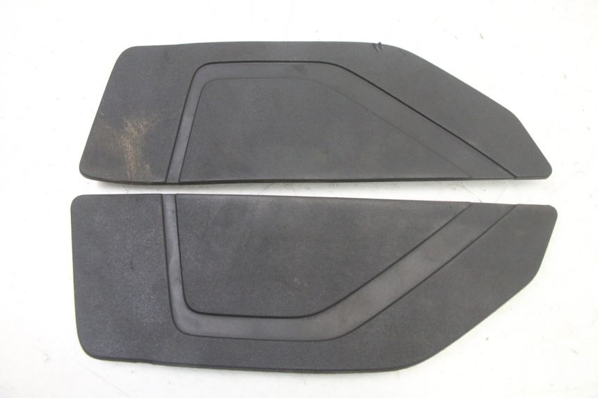 photo de FLOOR PANEL RUBBER YAMAHA YP T-MAX TMAX 530 (2017 - 2020)