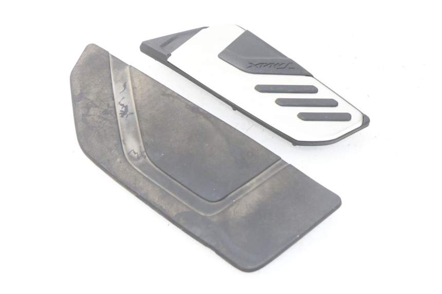 photo de FLOOR PANEL RUBBER YAMAHA YP T-MAX TMAX 530 (2017 - 2020)