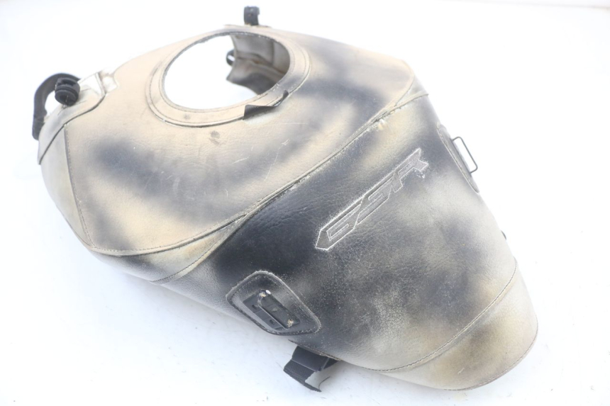 photo de FUEL TANK COVER SUZUKI GSR 750 (2011 - 2017)