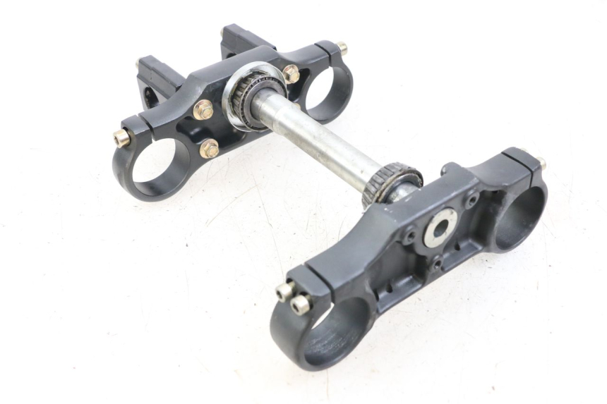 photo de YOKES FORK APOLLO RFZ 140