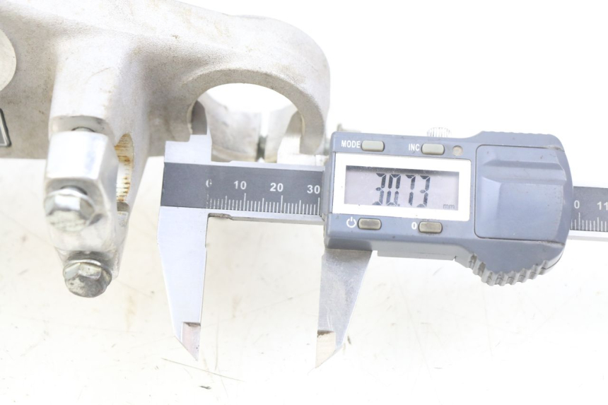 photo de FORK HEAD HONDA CRF CR-F 125 (2022 - 2023) - Zoom on usage condition