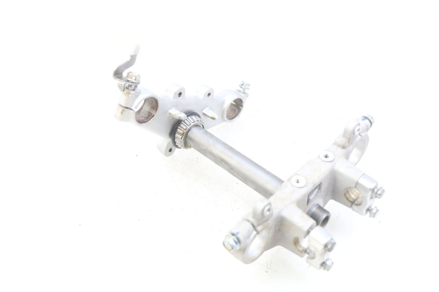 photo de FORK HEAD HONDA CRF CR-F 125 (2022 - 2023) - Technical close-up