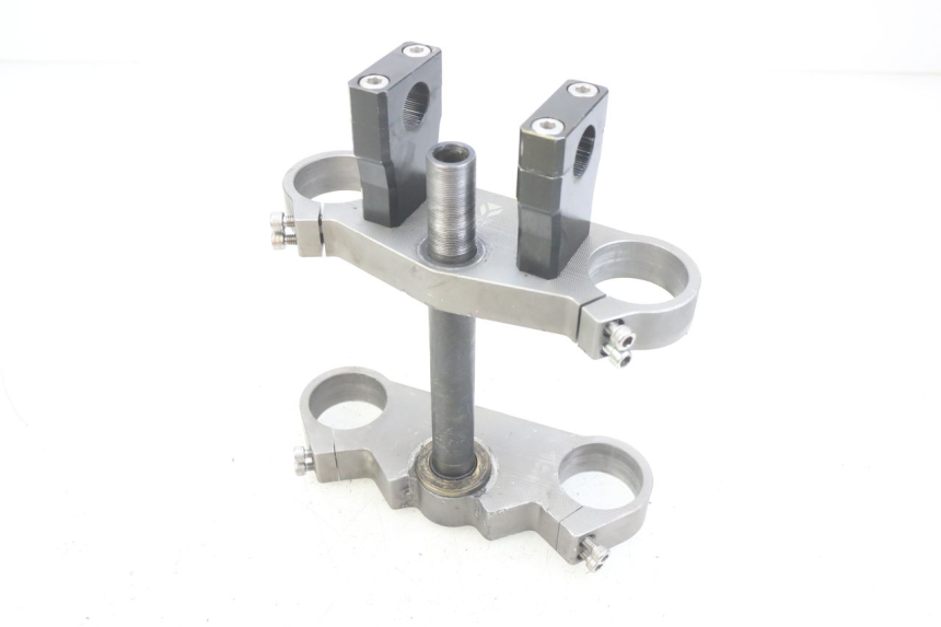 photo de FORK HEAD YCF PILOT 125
