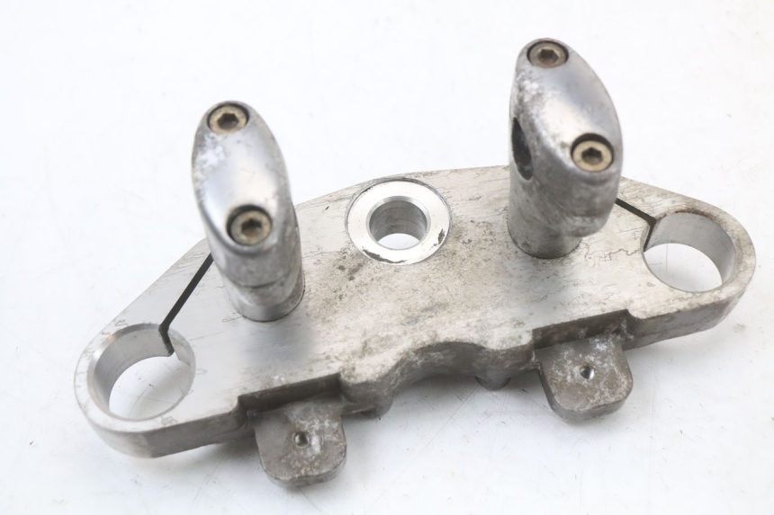 photo de UPPER FORK YOKE HYOSUNG GV AQUILA 125 (2000 - 2004)