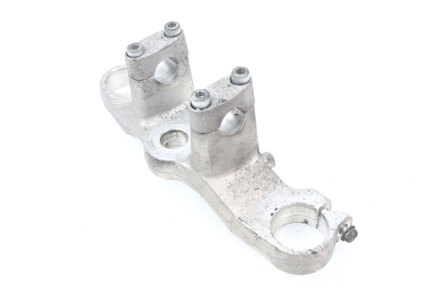 photo de UPPER TRIPLE CLAMP SUZUKI BURGMAN 650 (2002 - 2004)