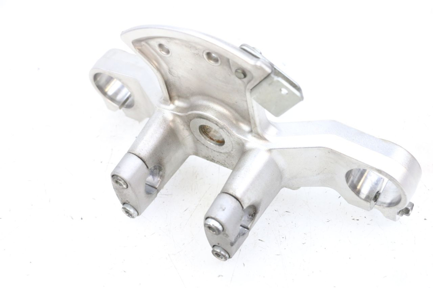 photo de UPPER FORK YOKE SUZUKI BURGMAN 650 (2013 - 2020)