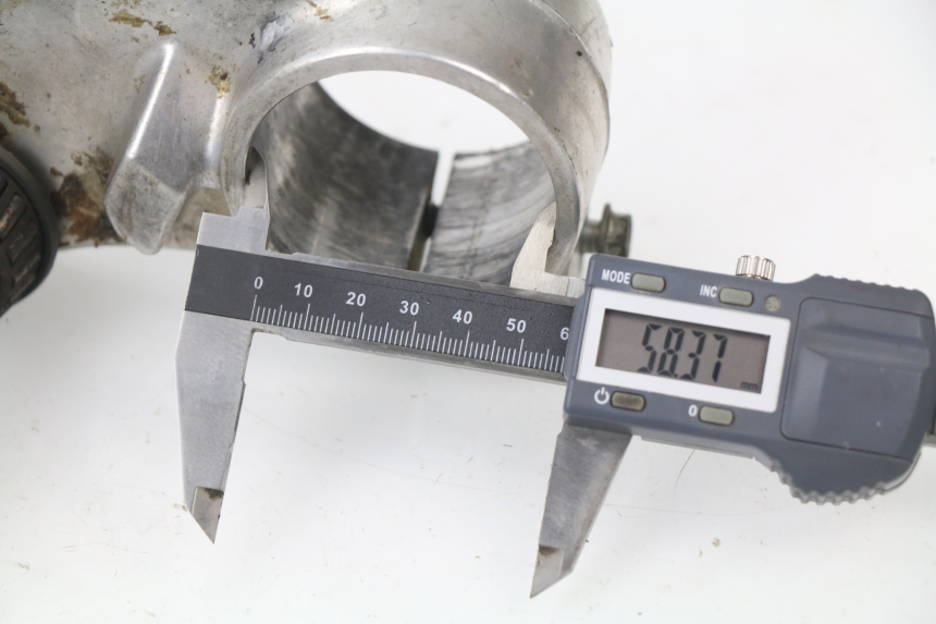 photo de UPPER FORK YOKE HONDA CRF CR-F 450 (2005 - 2008)