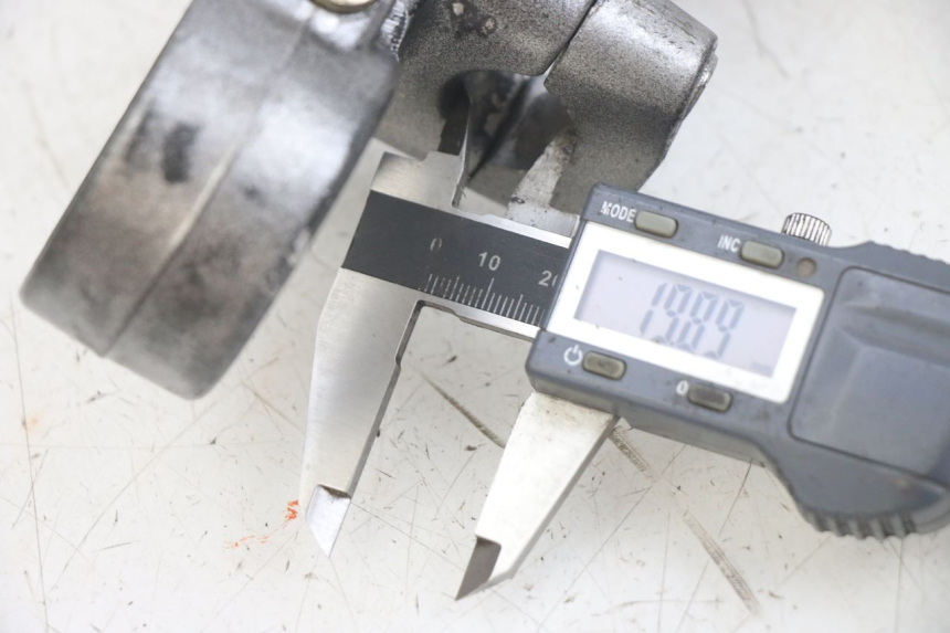 photo de UPPER TRIPLE CLAMP GILERA RK 50 (1996 - 1999)