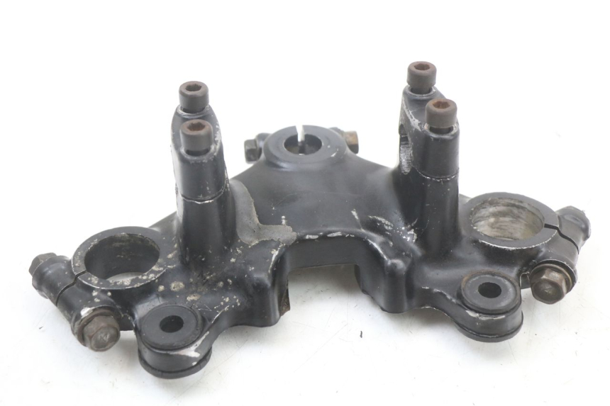 photo de UPPER FORK YOKE SUZUKI GSX E 250 (1982 - 1983)