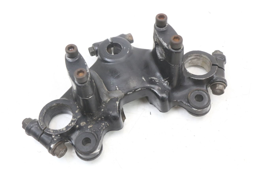 photo de UPPER FORK YOKE SUZUKI GSX E 250 (1982 - 1983)