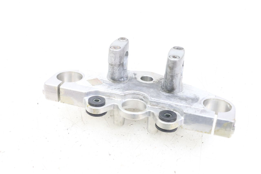 photo de UPPER FORK YOKE SUZUKI GZ MARAUDER 125 (1998 - 2004)