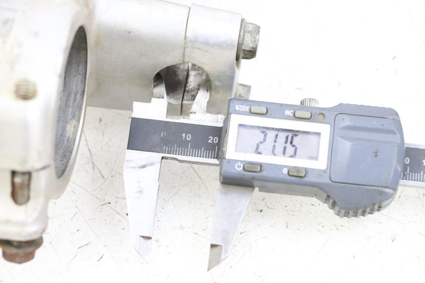 photo de UPPER FORK YOKE HONDA CR 125 (1989 - 1991)