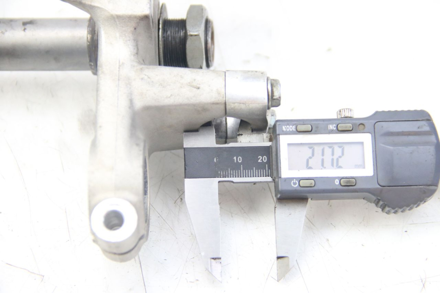 photo de UPPER TRIPLE CLAMP HONDA CRF CR-F 100 (2004 - 2013)