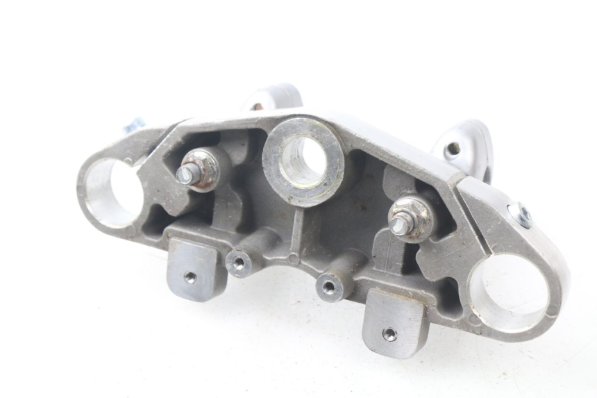 photo de UPPER FORK YOKE HYOSUNG AQUILA GV 125 (2009 - 2016)