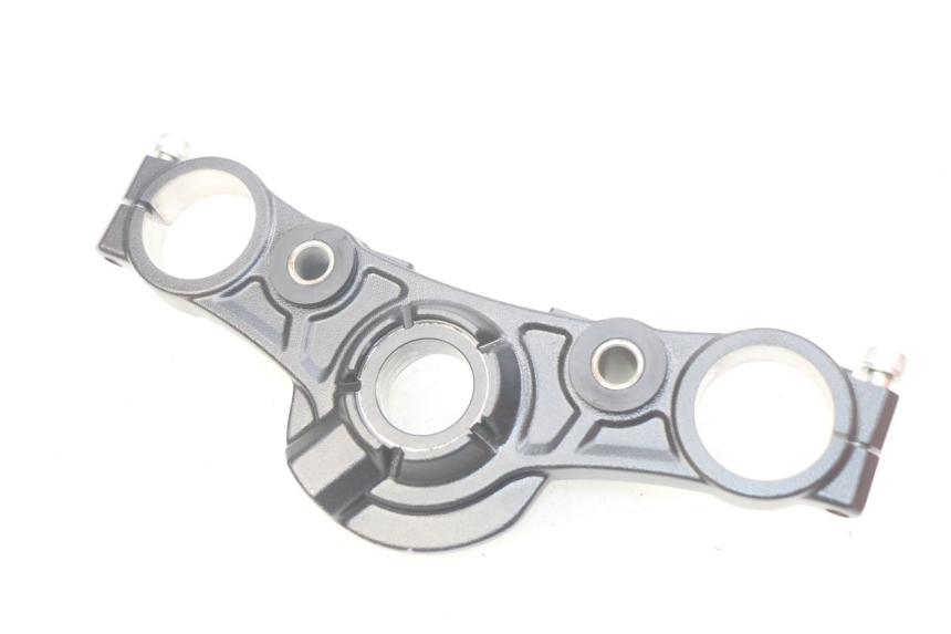 photo de UPPER TRIPLE CLAMP KAWASAKI Z 650 (2016 - 2019)
