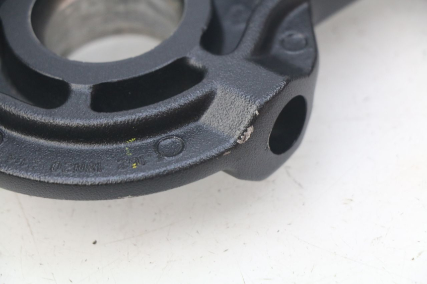 photo de UPPER TRIPLE CLAMP KAWASAKI Z 650 (2016 - 2019)