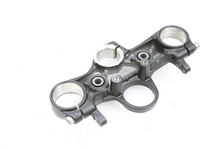 photo de UPPER FORK YOKE YAMAHA MT-07 MT07 ABS 700 (2018 - 2020) - Technical close-up