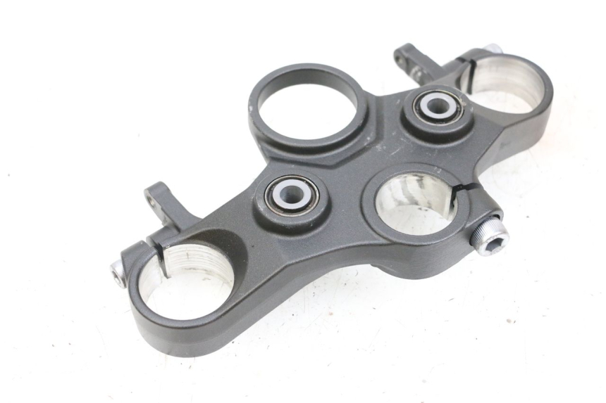 photo de UPPER FORK YOKE YAMAHA MT-07 MT07 ABS 700 (2018 - 2020) - Fixing points details