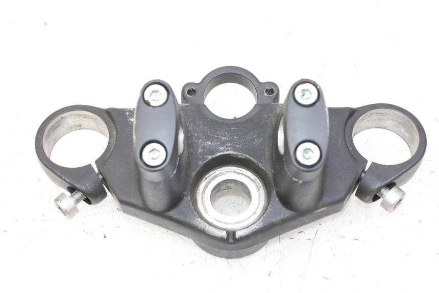 photo de UPPER FORK YOKE HONDA NTV DEAUVILLE 650 (2001 - 2006)