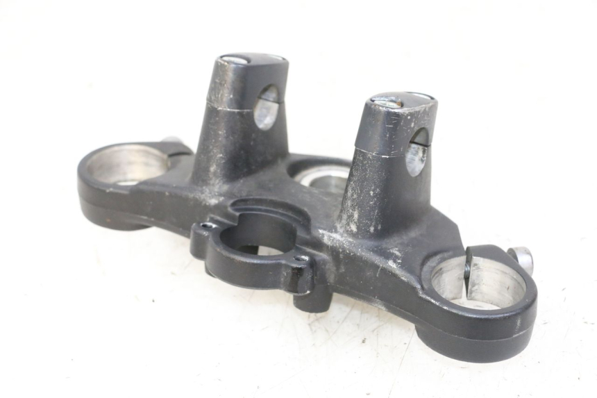 photo de UPPER FORK YOKE HONDA NTV DEAUVILLE 650 (2001 - 2006)