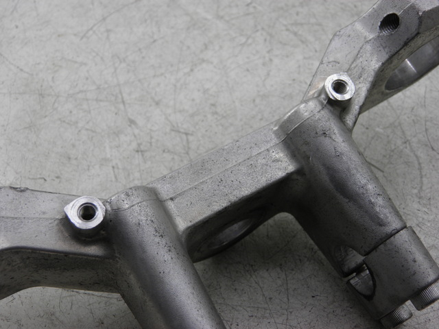 photo de UPPER FORK YOKE SUZUKI BURGMAN EXECUTIVE 650 (2008 - 2010)