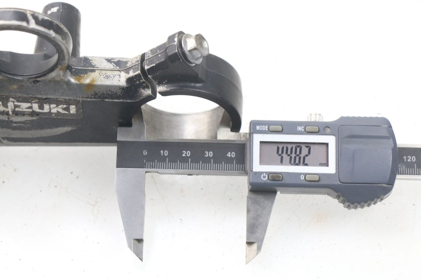 photo de UPPER FORK YOKE SUZUKI GSX-R GSXR 600 (2001 - 2003)