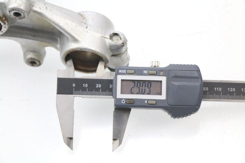 photo de UPPER FORK YOKE YAMAHA TTR 125 (2000 - 2020)