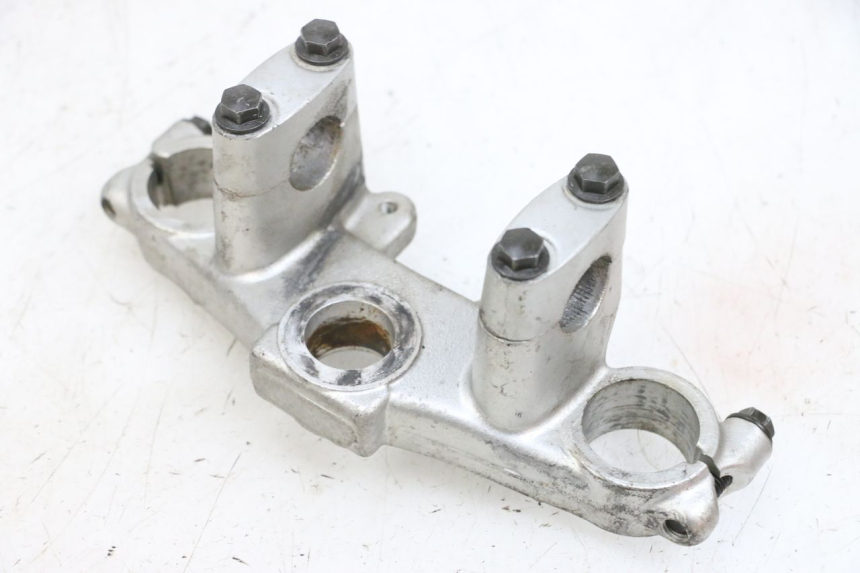 photo de UPPER FORK YOKE YAMAHA TTR 125 (2000 - 2020) - Fixing points details