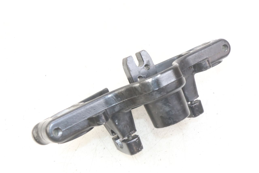 photo de UPPER TRIPLE CLAMP SYM WOLF SB 125 (2011 - 2018)