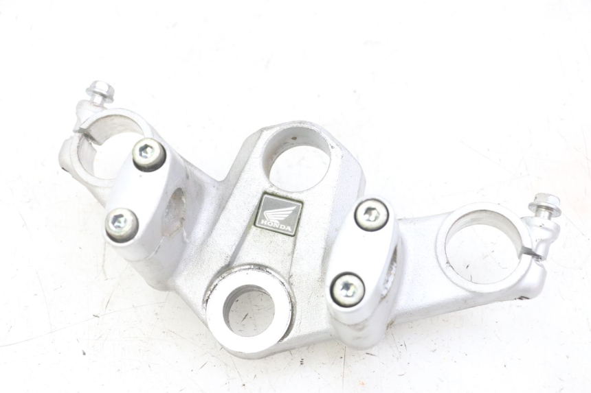 photo de UPPER FORK YOKE HONDA XLV VARADERO 125 (2000 - 2006)