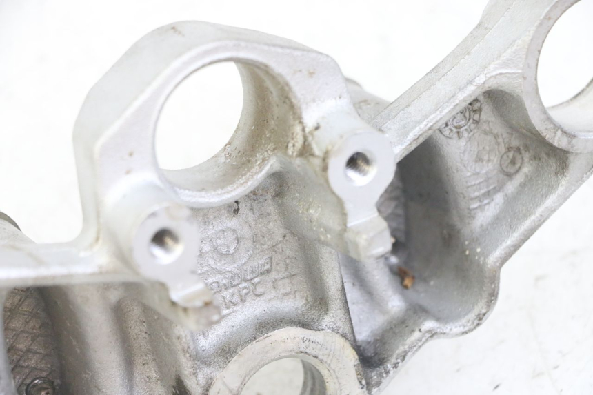 photo de UPPER FORK YOKE HONDA XLV VARADERO 125 (2000 - 2006)