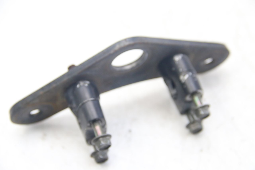 photo de UPPER TRIPLE CLAMP YAMAHA SR 125 (1996 - 2003)